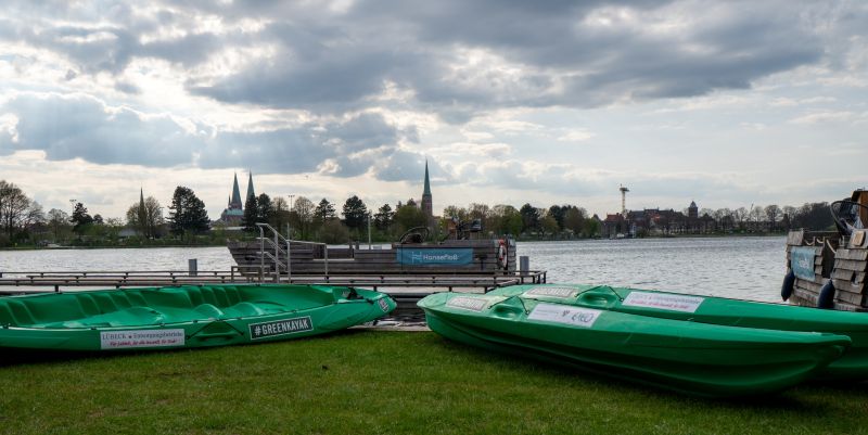 greenKayak-KickOff-5 greenKayak-KickOff-5